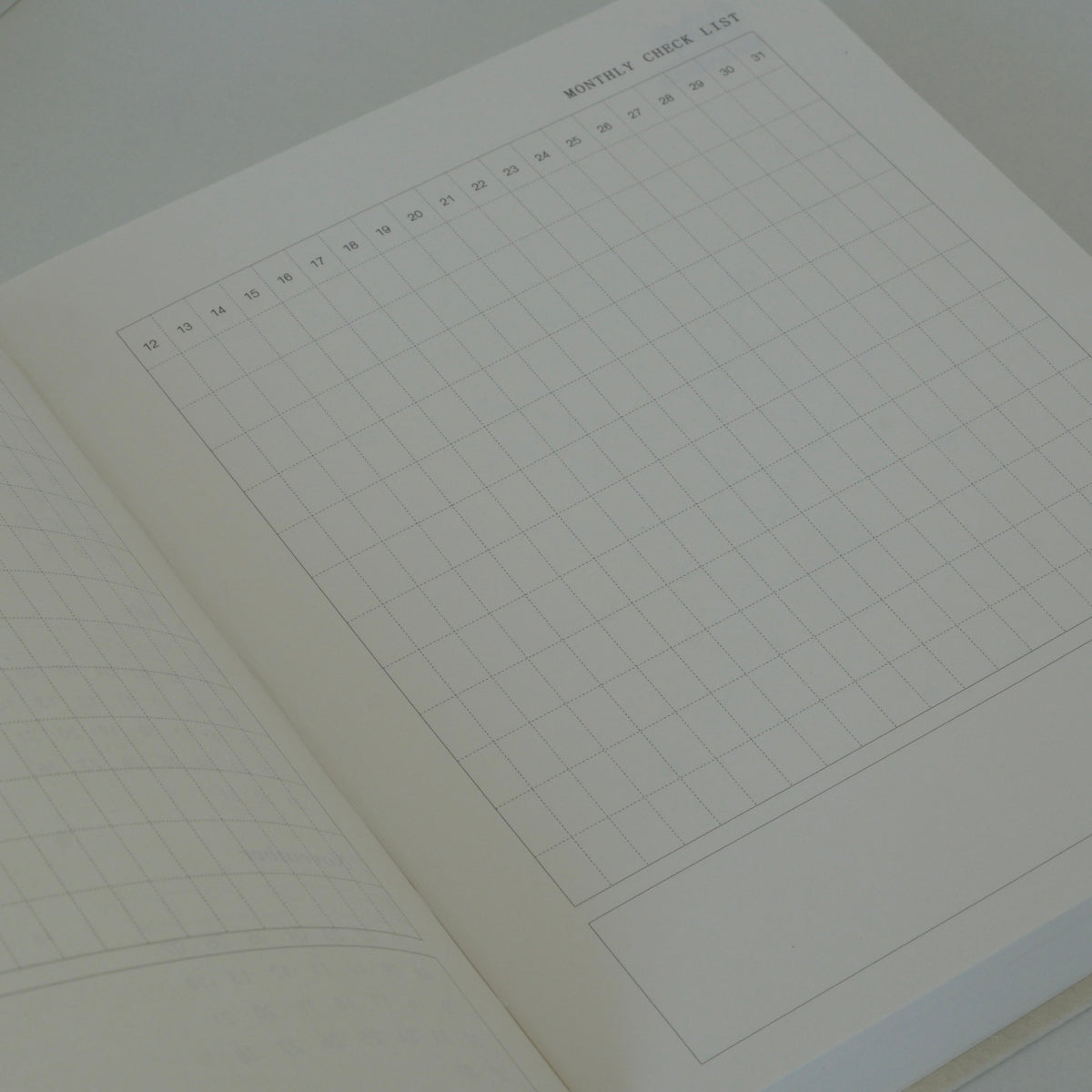 🌙 Zodiac 365 Journal